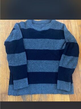 Men's Gray and Black Striped Sweater